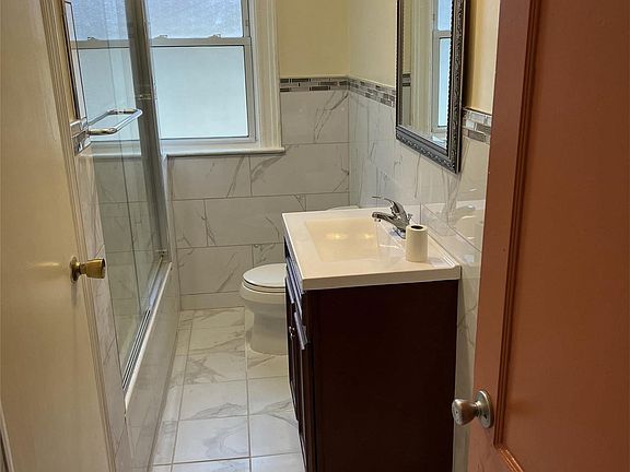 5th image of 959 E 39th St #2