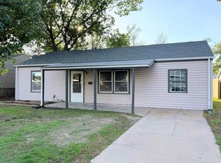 1003 N Gregory St, Hutchinson, KS 67501