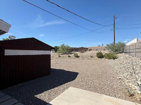 4th image of 2341 Rainbow Ave N
