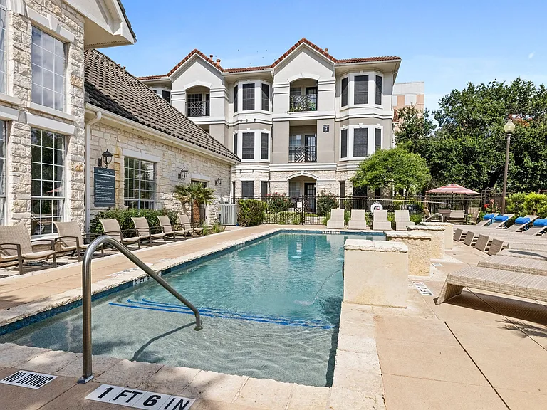 Pool 2