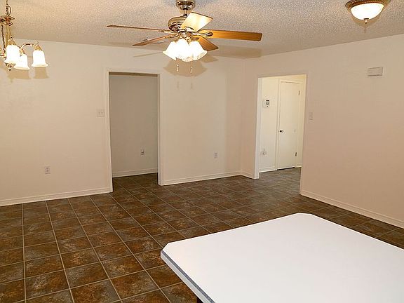 3rd image of 5221 Tusa Dr