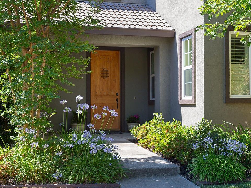 1st image of 200 Sands Ct