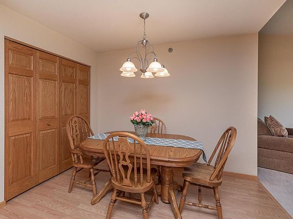 5th image of 1341 Lake Dr W Unit B-308