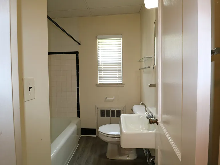 2509 A Miller Park Cir #A — Photo 12