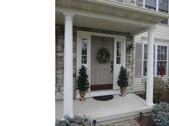 3rd image of 120 Running Creek Dr