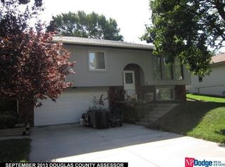 6721 S 75th Ave, Ralston, NE 68127