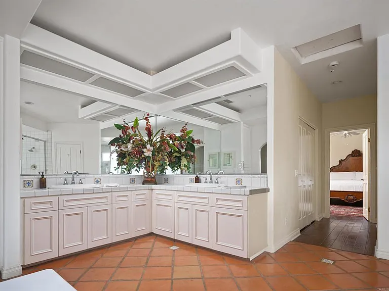 20784 Fortuna Del Norte — Photo 29