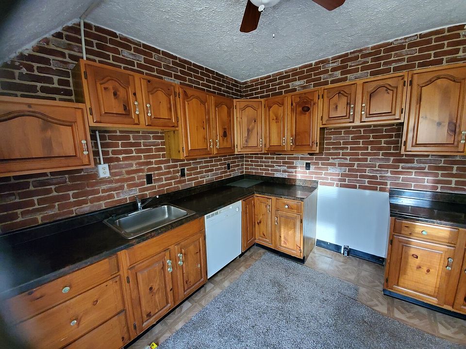 2nd image of 2188 Barrington Rd