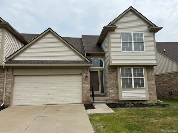 3871 Elvera Ln, Warren, MI 48092