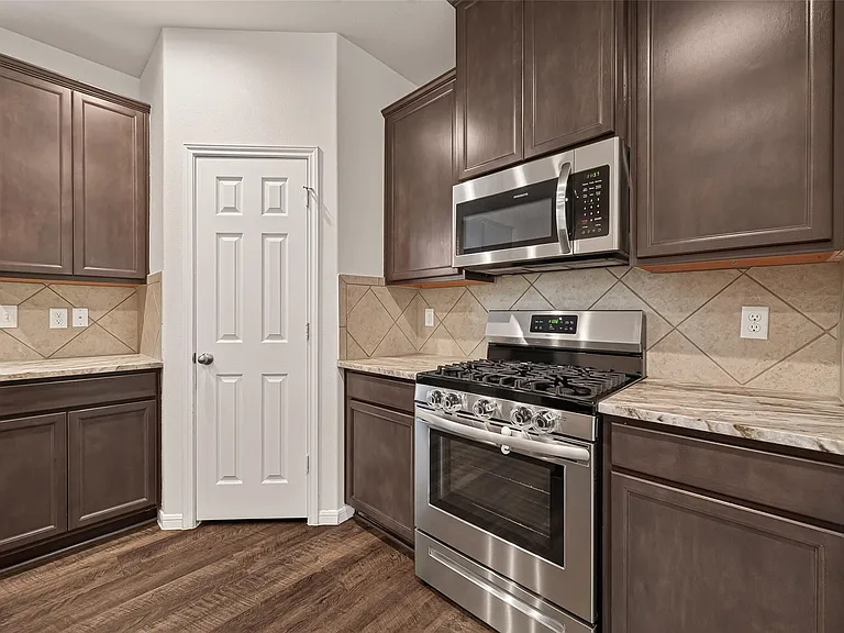 13129 Leisure Cove Dr — Photo 14