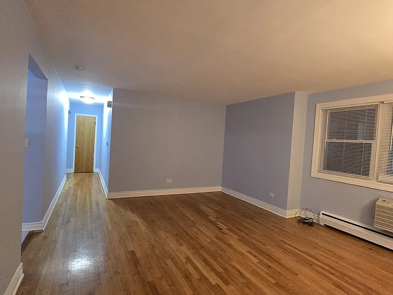 8030 N Knox Ave #2W — Photo 4