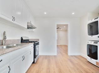 3186 Clairemont Dr, San Diego, CA 92117