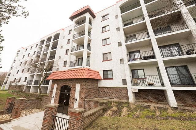 1st image of 450 Plum Creek Dr APT 407
