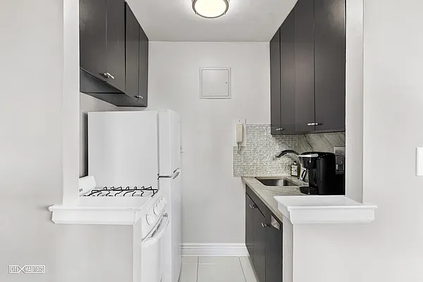 Sold by Citi Habitats | media 11