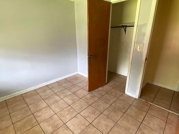 5th image of 10952 Witchaven St
