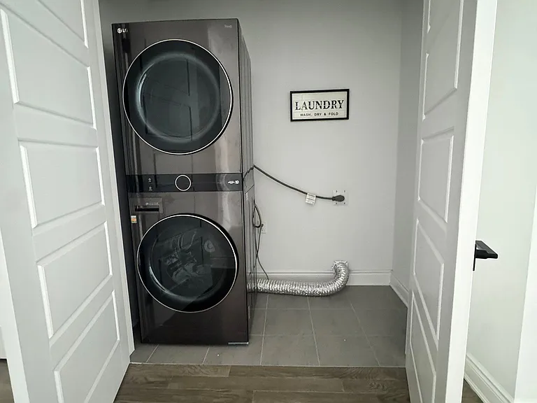 1509 Honey Locust Pl — Photo 11