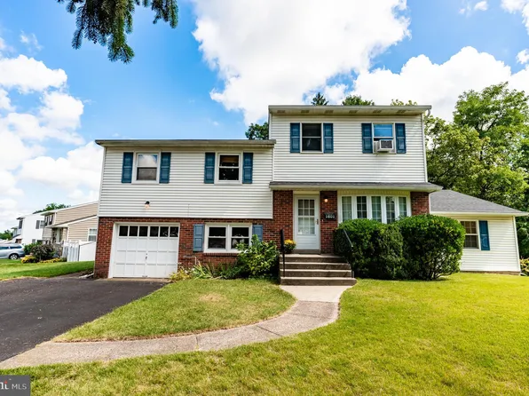 1801 Willow Ave, Willow Grove, PA 19090