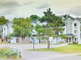 270 Eiwo Ct #208, Waterloo, ON N2K3M6