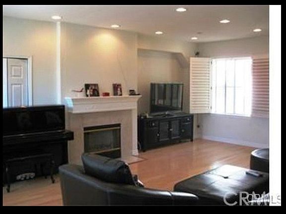 2nd image of 11 Bonita St APT E