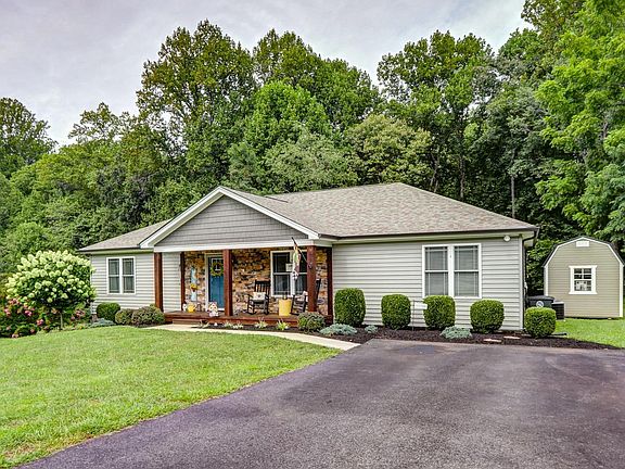 4th image of 110 Parkview Dr