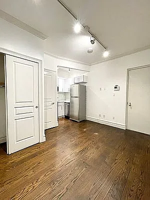 Rented by Compass | media 3