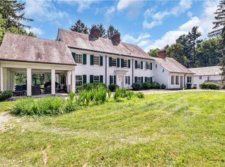 1800 Hassam Rd, Coraopolis, PA 15108