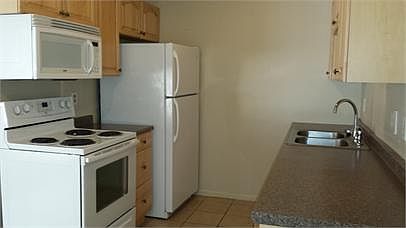 3rd image of 207 Harvard Ct