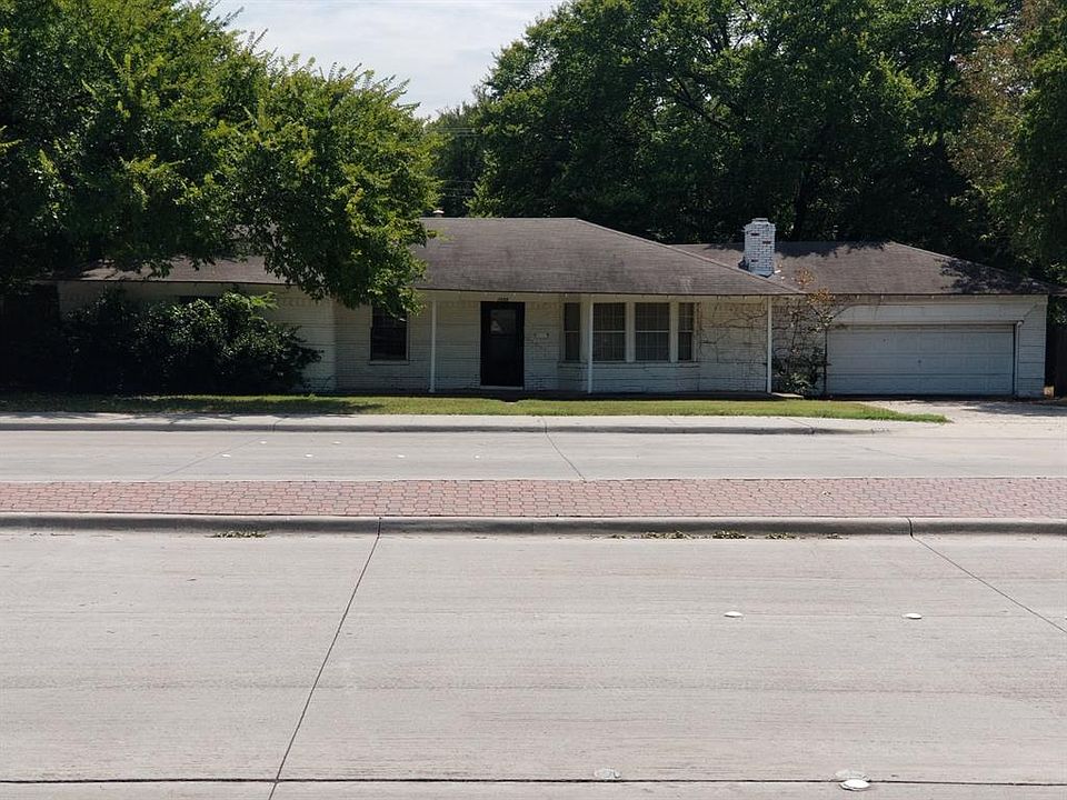 1st image of 3056 Valley View Ln