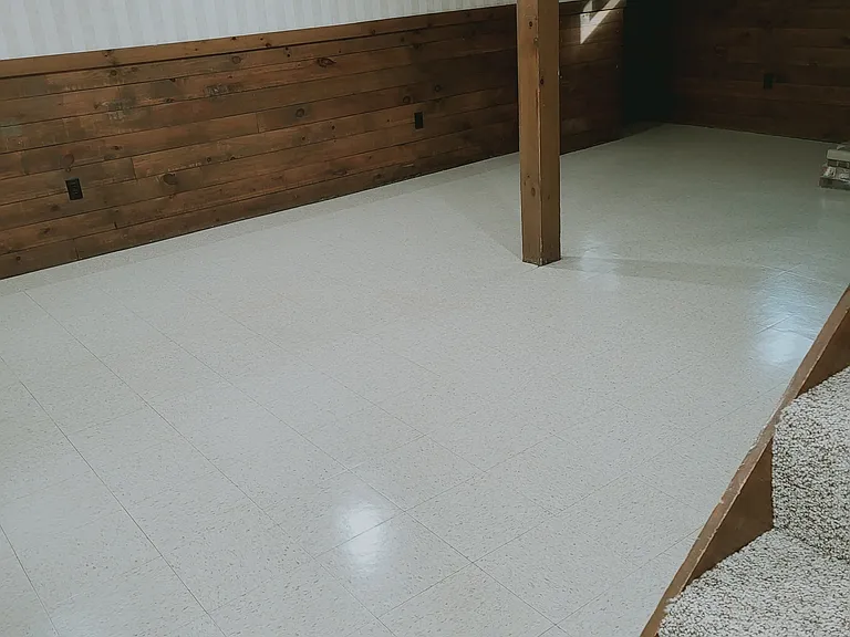141 Greenwood Ct — Photo 7