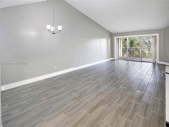 5th image of 1143 Coral Club Dr #1143
