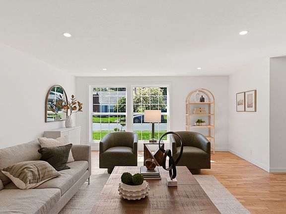4th image of 16432 NE 18th St
