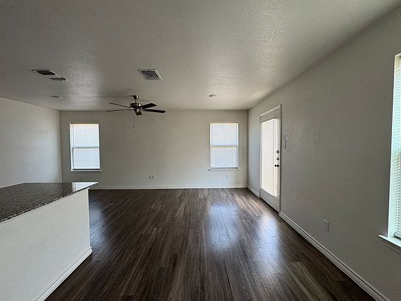 5th image of 301 Agua Chiquita Ct #B