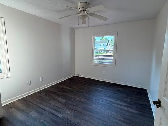 5th image of 26381 Drakefield Ave