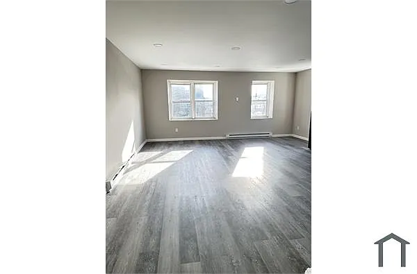 Building Photo - 5200 N 8th St #1