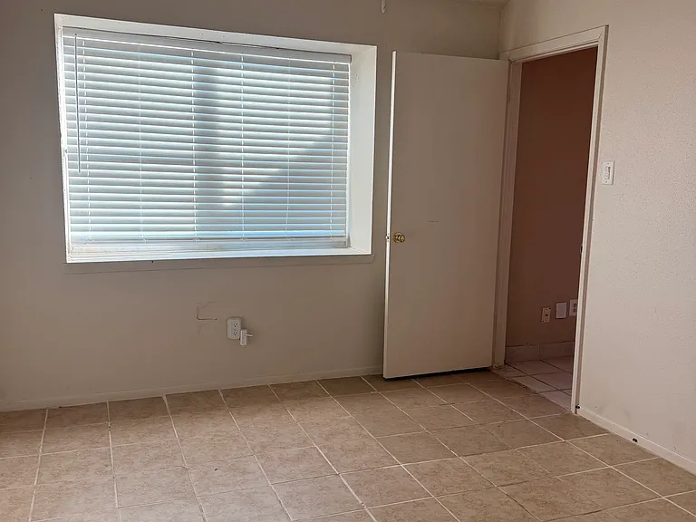 10806 Kentington Oak Dr — Photo 11