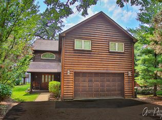 36794 N Hickory Ct, Ingleside, IL 60041
