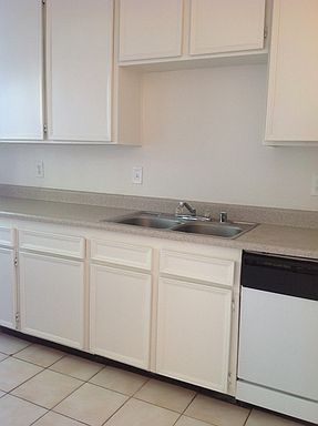 3rd image of 565 W Chase Ave APT 21