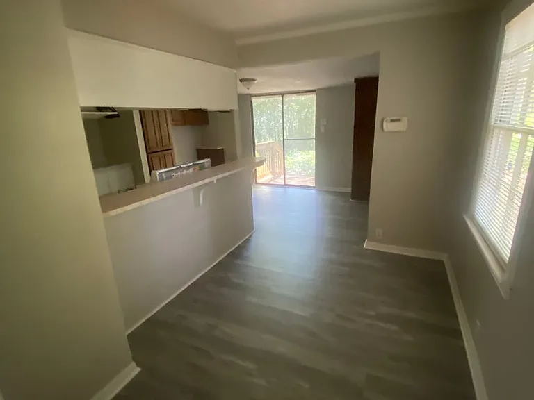 61 Lanier Dr — Photo 5