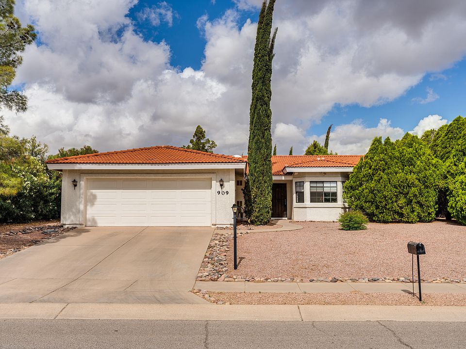 1st image of 909 N Abrego Dr