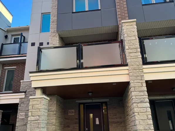 1034 Reflection Pl #506, Pickering, ON L1X 0E9