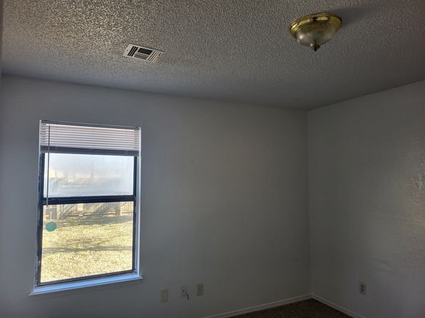 5723 S Vancouver Ave