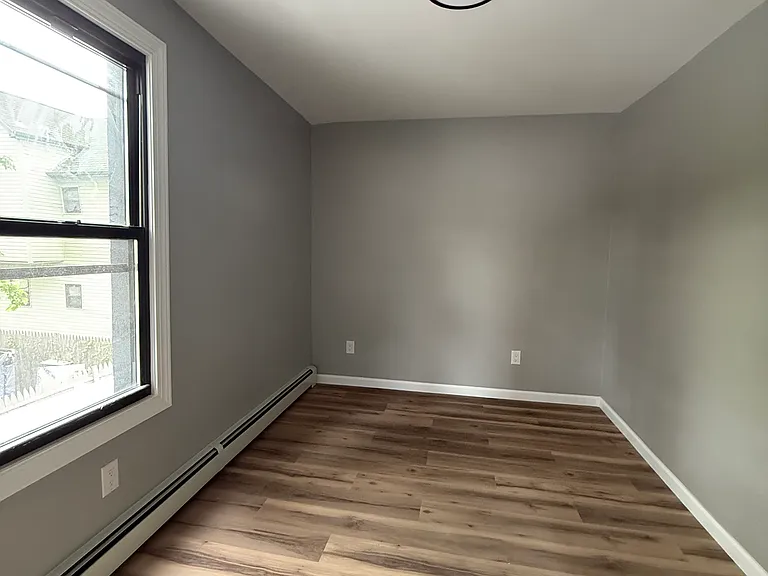128 Campbell Ave #1 — Photo 5