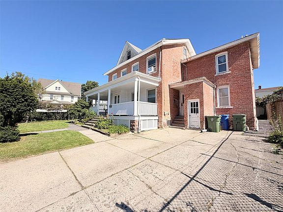 3rd image of 82-84 Montgomery Street