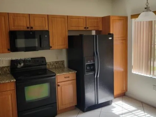 2578 SW 82nd Ave #101, Hollywood, FL 33025