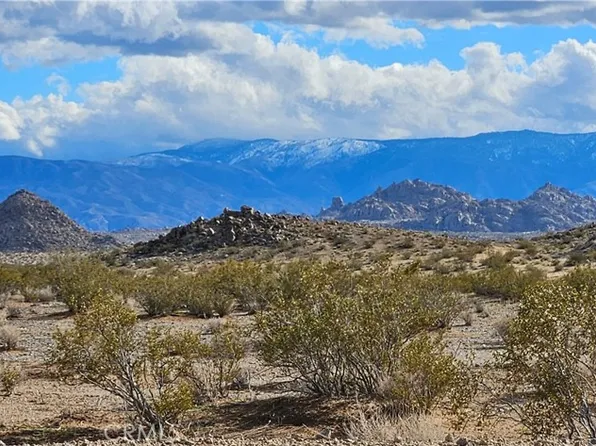 800 Jackmani Ave #21, Lucerne Valley, CA 92356