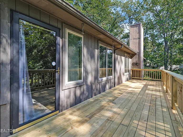 101 Walden Ridge Dr — Photo 32