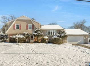 236 Oak Ave, River Vale, NJ 07675