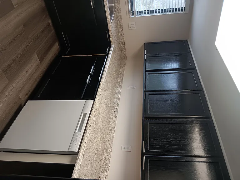 2541 S Myrtle Ave #C — Photo 26
