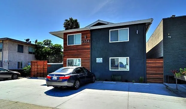 1 bed, 670 sqft, $2,395 — Photo 2