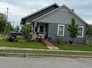 1040 Seward St, Neodesha, KS 66757